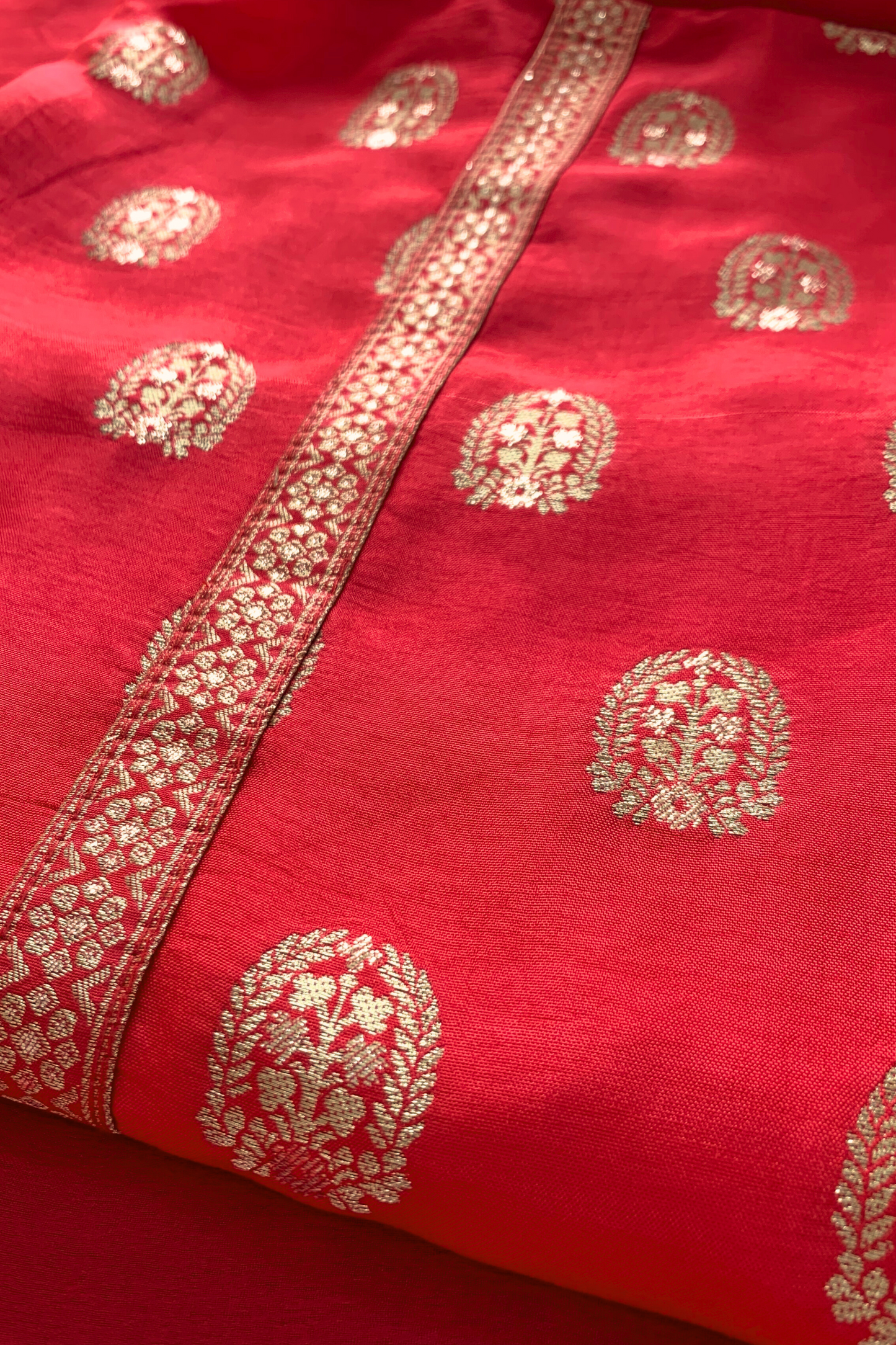 Buy Plus Size Red Banarasi Silk Suit At Apella | Sizes XS to 10 XL | India | Free Delivery | Customized