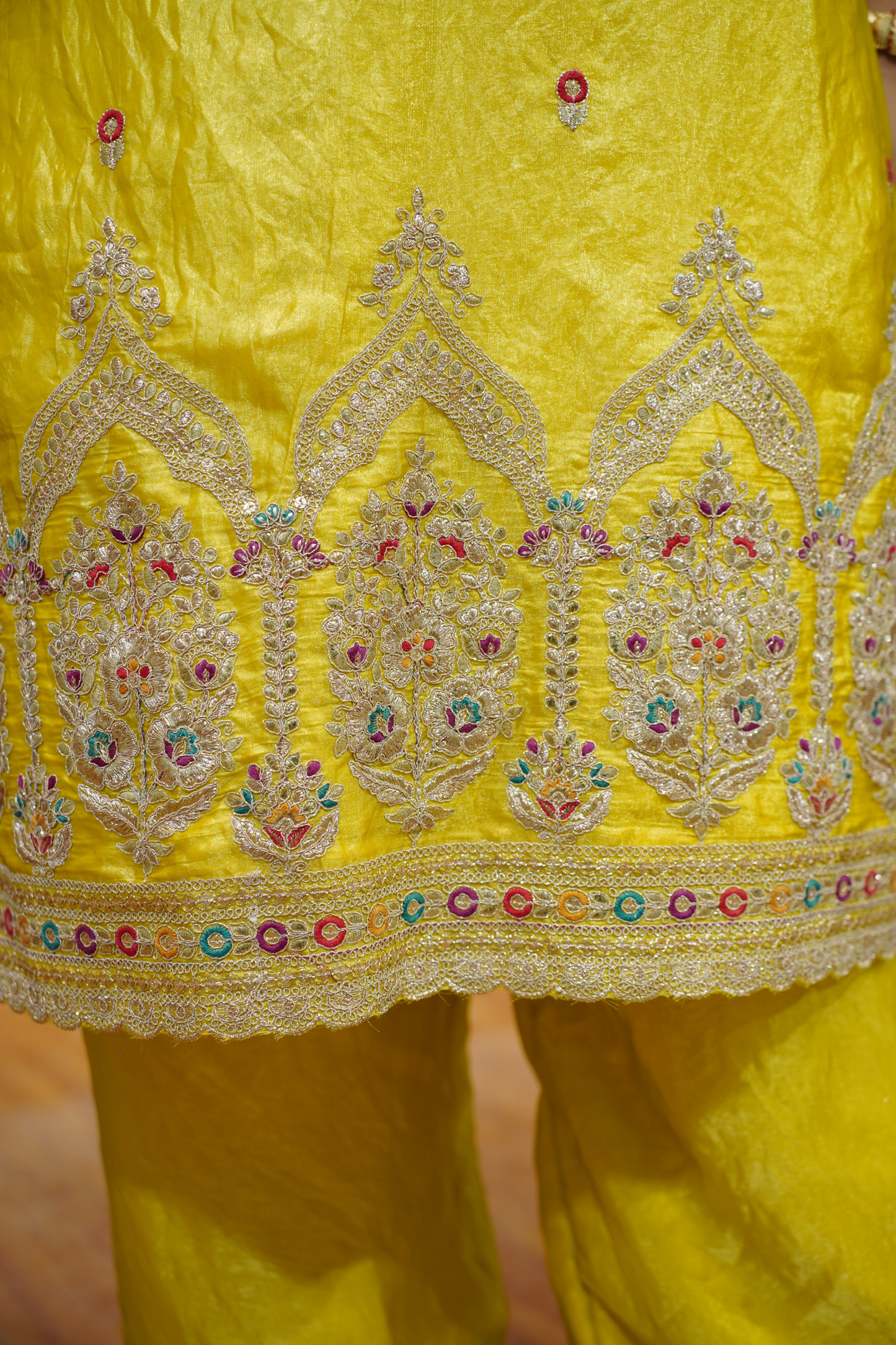 Noor Pallav Suit Set With Zari & Thread Embroidery