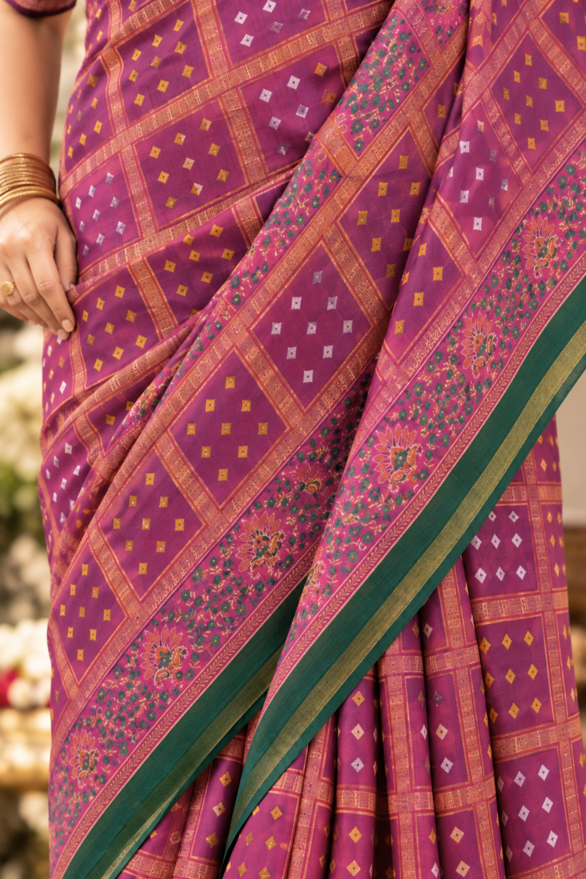 Vaidehi Printed Saree With 1.5 Mtr Blouse Piece