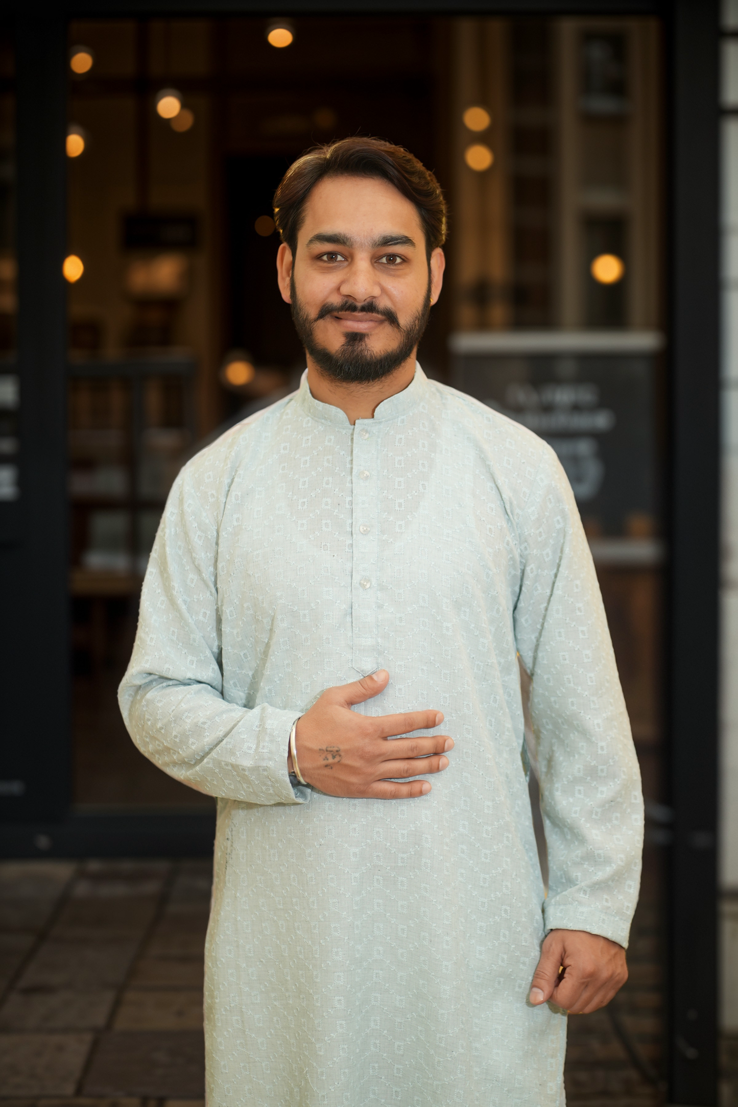 Buy Plus Size Skyline Embroidered Cotton Kurta At Apella | Sizes XS to 10 XL | India | Free Delivery | Customized