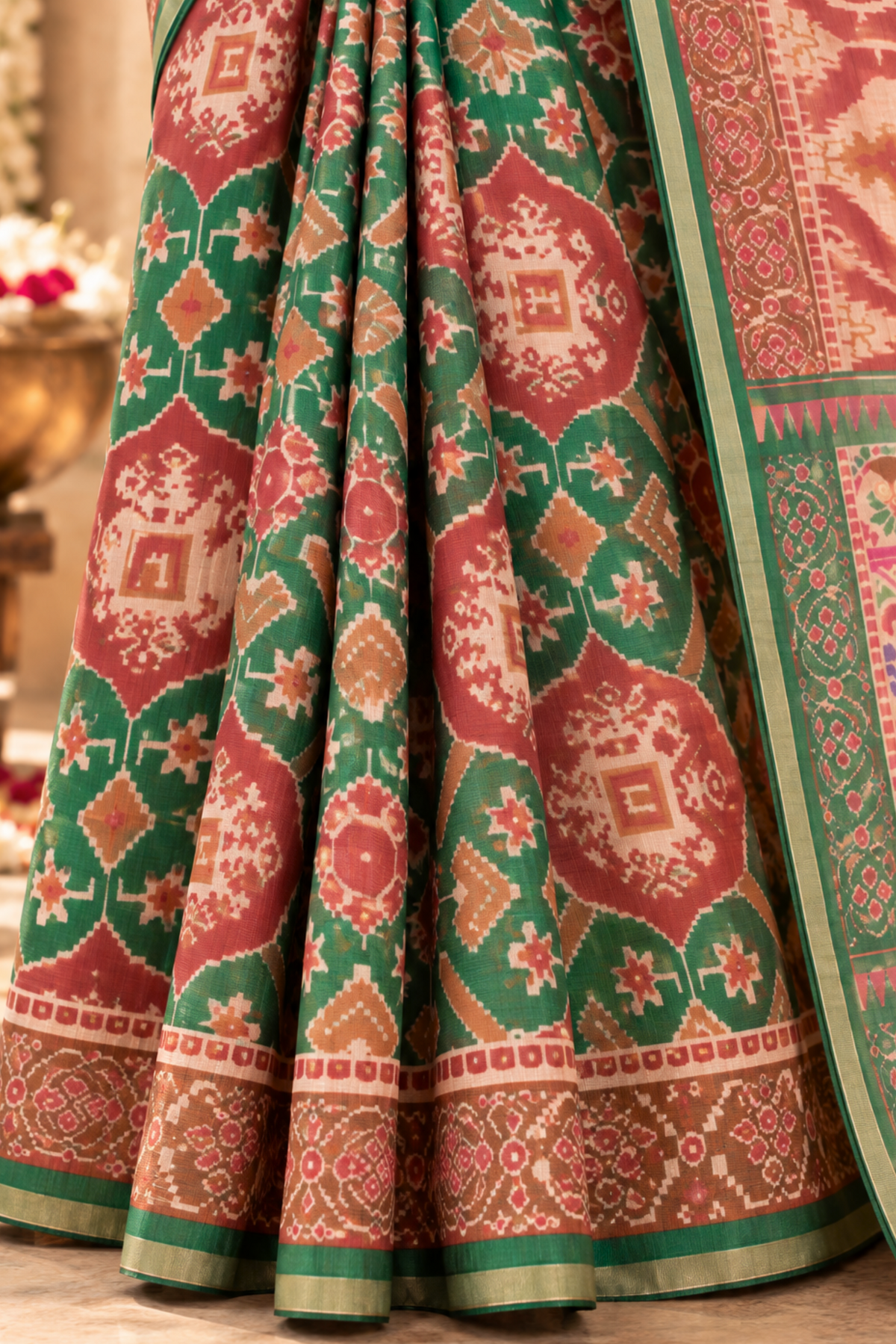 Shloka Printed Saree With 1.5 Mtr Blouse Piece