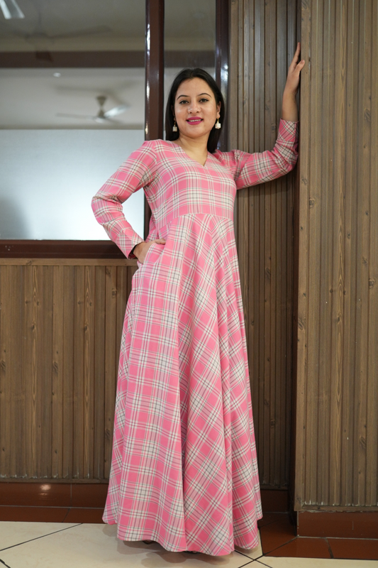 Buy Plus Size Blush Breeze Twill Checked Dress At Apella | Sizes XS to 10 XL | India | Free Delivery | Customized