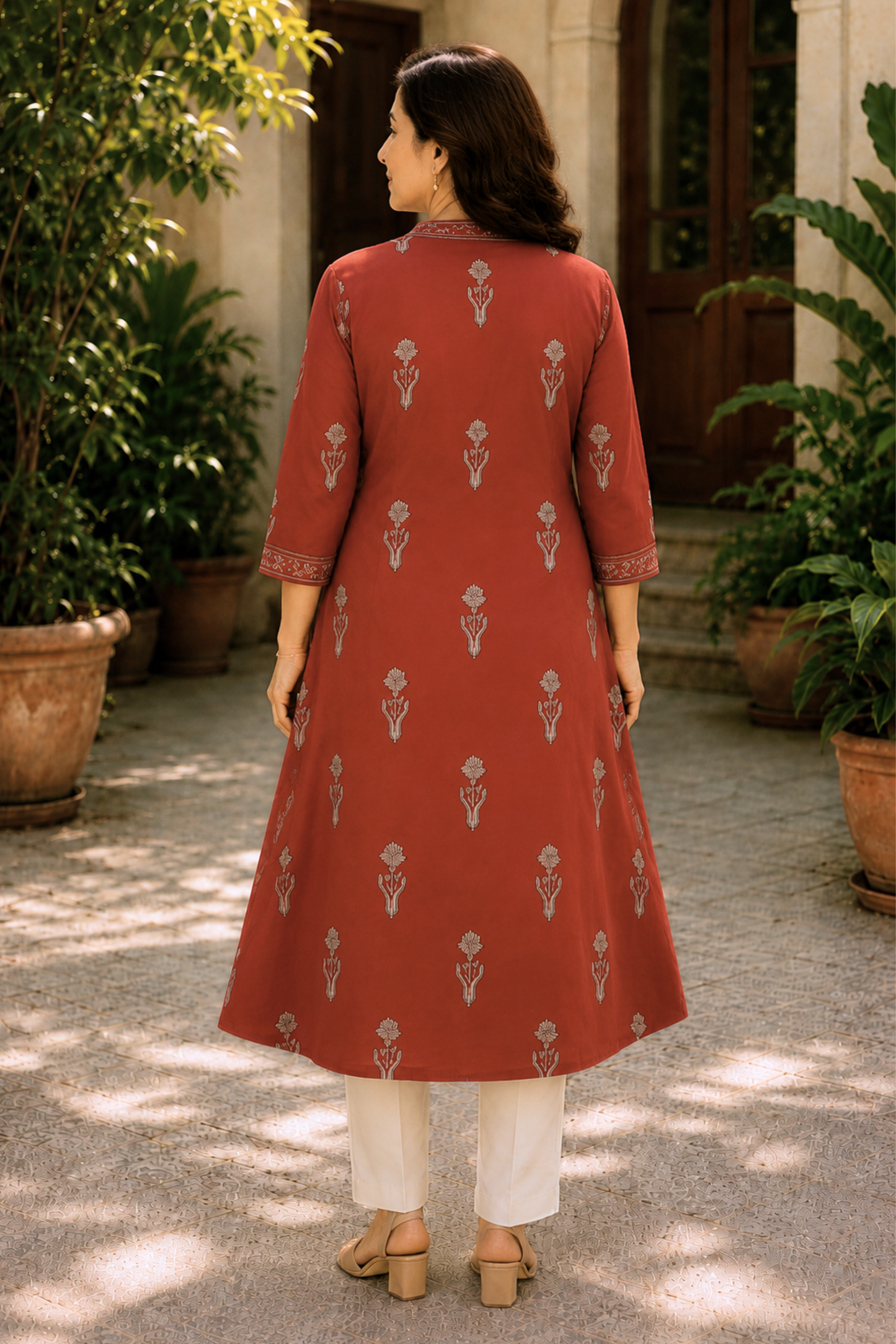 Ruhani Butti A-line Cotton Kali Kurta