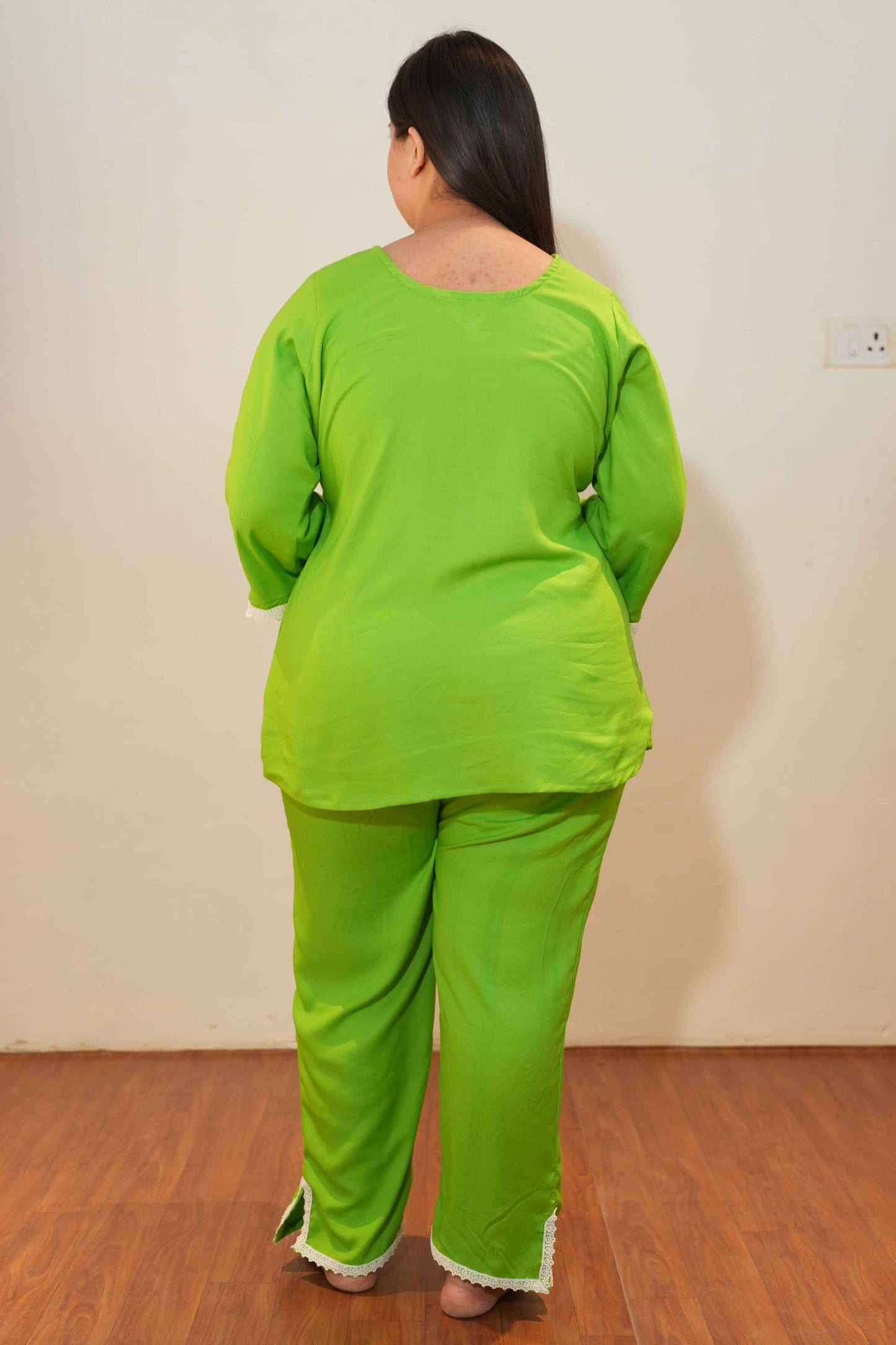 Fresh Leafy Rayon Night Suit