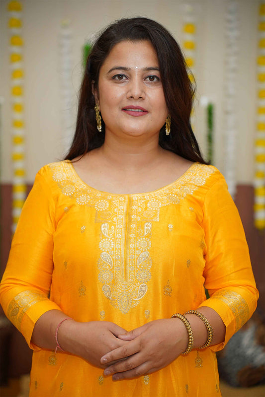 Buy Plus Size Old Gold Rose Jacquard Silk Suit At Apella | Sizes XS to 10 XL | India | Free Delivery | Customized