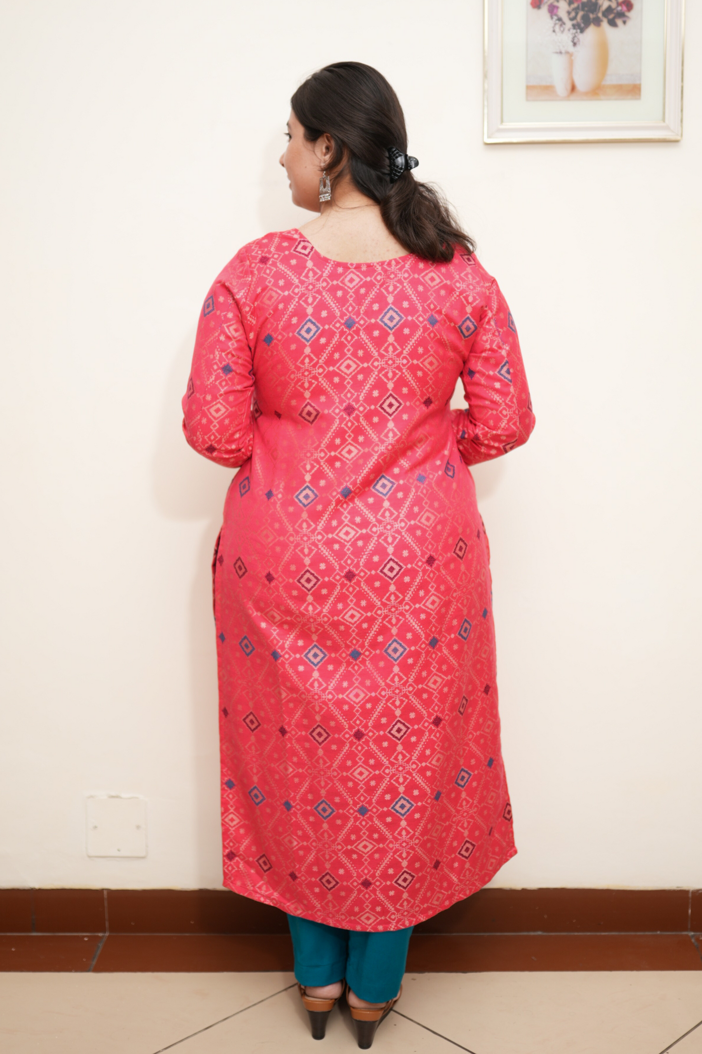 Buy Plus Size Rosy Dream Woven Pashmina Set At Apella | Sizes XS to 10 XL | India | Free Delivery | Customized