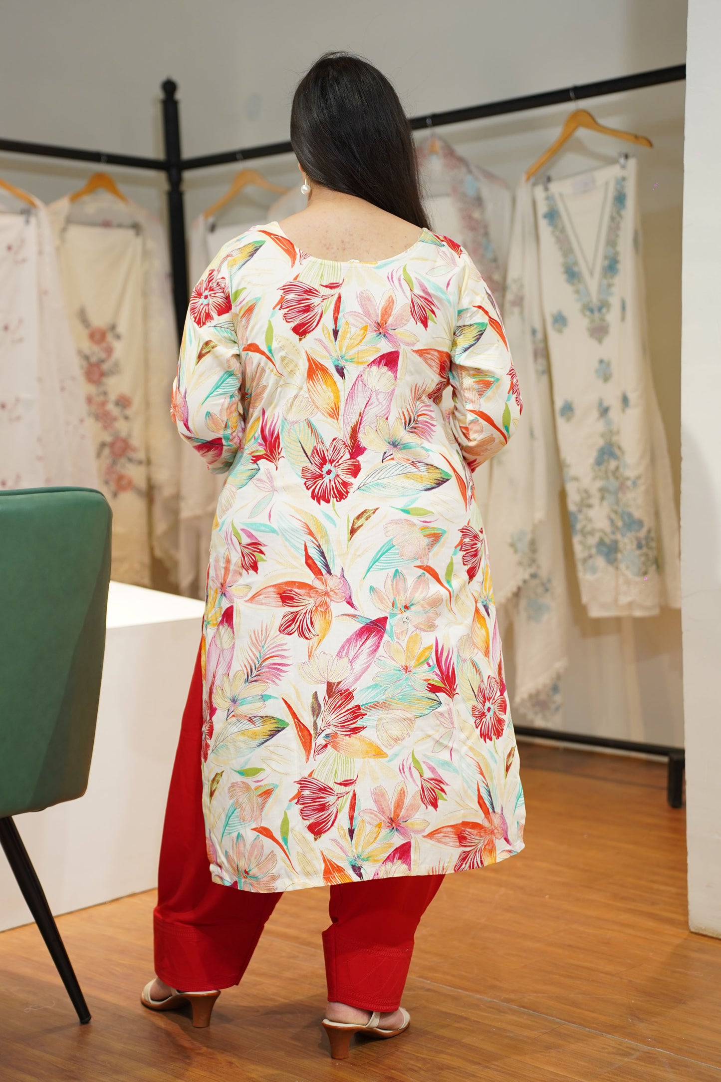 Sunlit Gulzar Foiled Farshi Suit