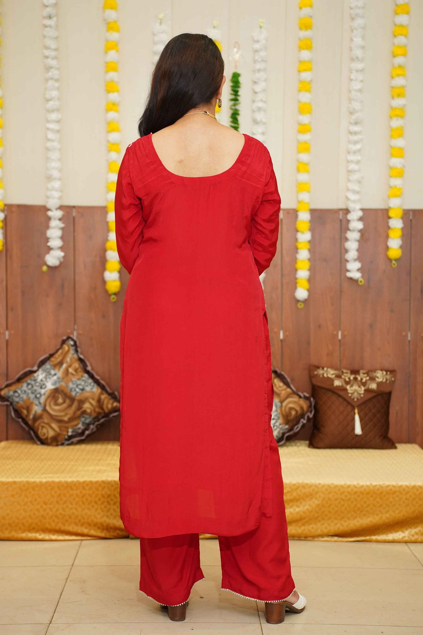 Buy Plus Size Timeless Bloom Crepe Suit Set At Apella | Sizes XS to 10 XL | India | Free Delivery | Customized