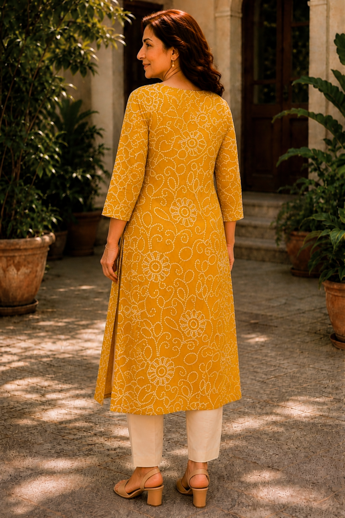 Pihu Bandhani A-line Cotton Kali Kurta