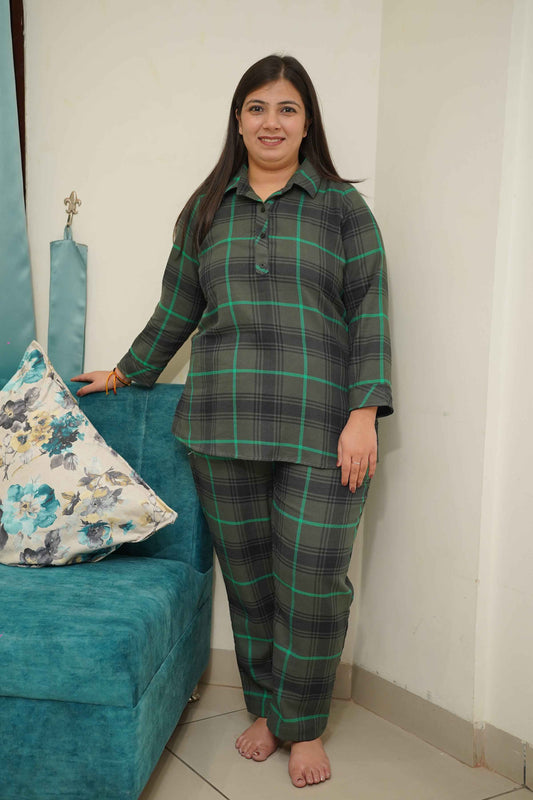 Forest Checked Woollen Night Suit