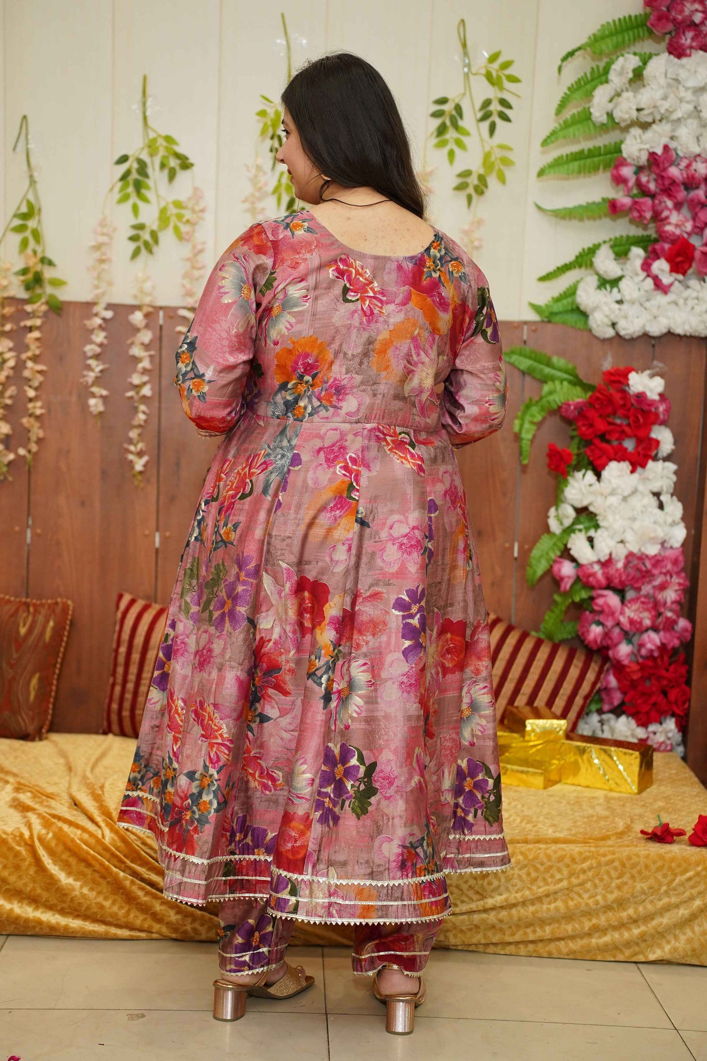 Onion Orchid Floral Anarkali Kurta