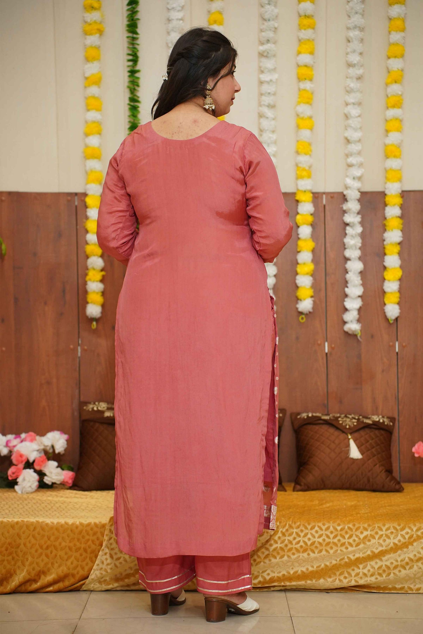 Buy Plus Size Ornate Onion Crepe Suit Set At Apella | Sizes XS to 10 XL | India | Free Delivery | Customized