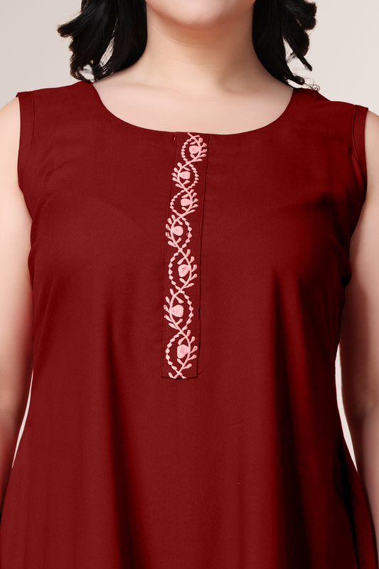 Maroon Detailed Rayon Short Nighty
