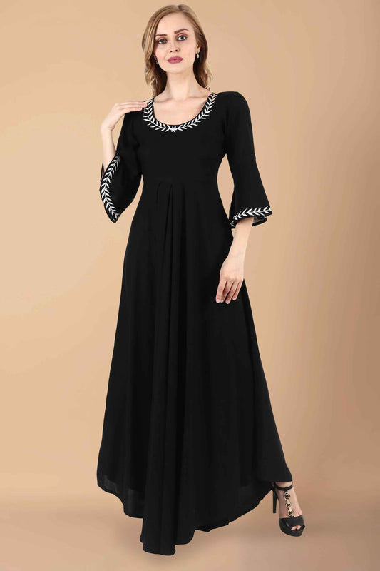 Buy Plus Size Minimal Black Dress At Apella | Sizes XS to 10 XL | India | Free Delivery | Customized