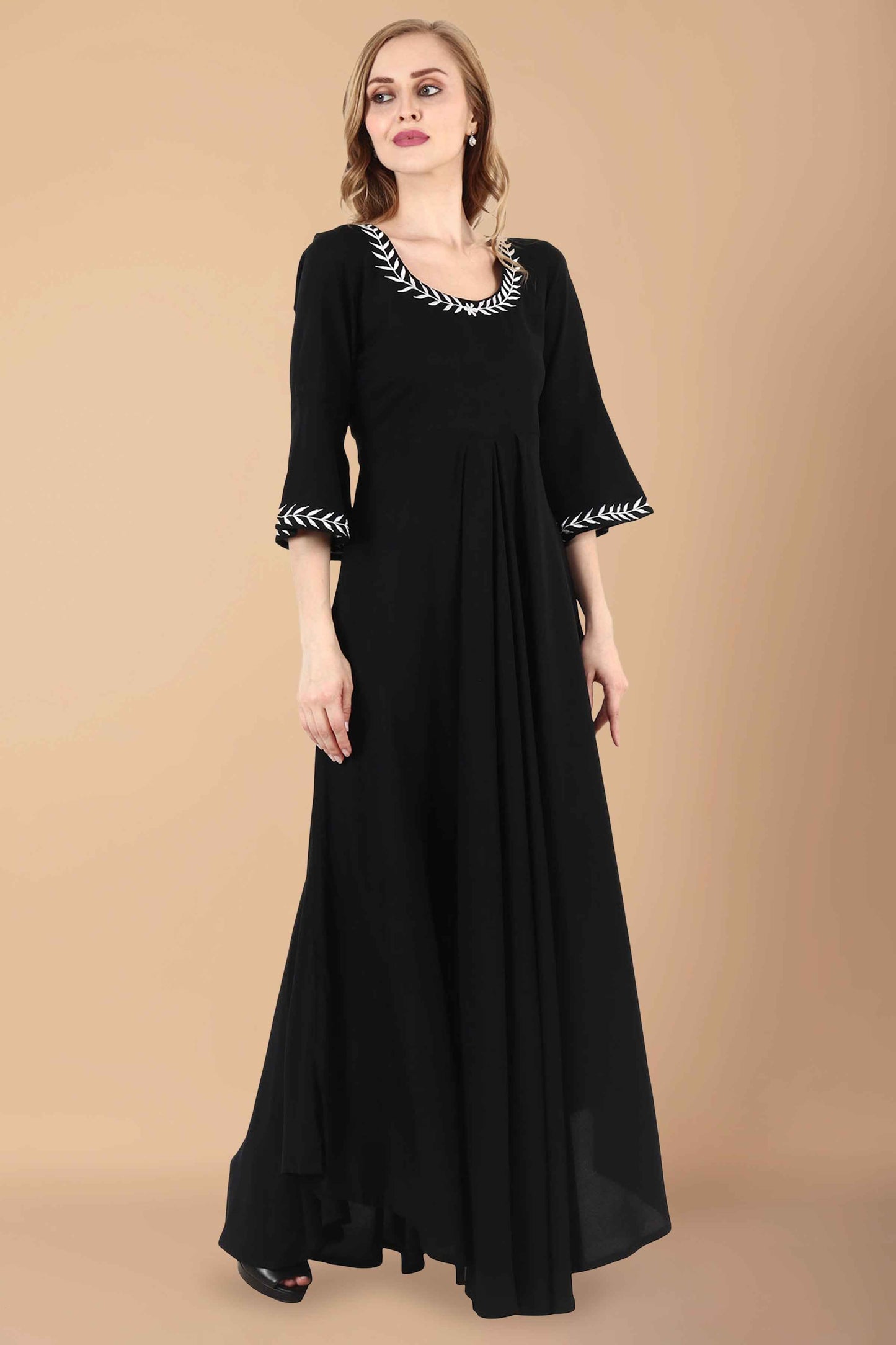 Buy Plus Size Minimal Black Dress At Apella | Sizes XS to 10 XL | India | Free Delivery | Customized