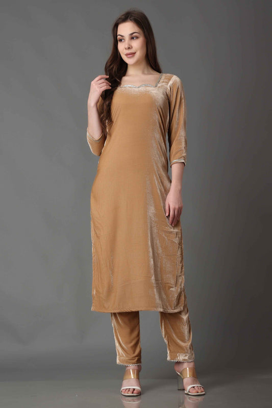 Buy Plus Size Gold Dunes Velvet Suit with Shawl At Apella | Sizes XS to 10 XL | India | Free Delivery | Customized