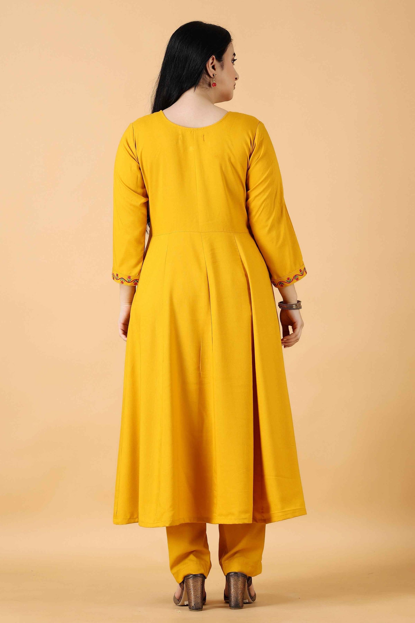Buy Plus Size Aboli Abeer Anarkali Suit At Apella | Sizes XS to 10 XL | India | Free Delivery | Customized