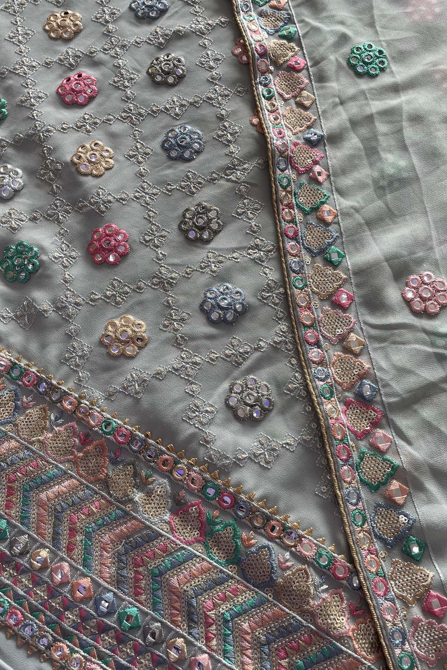 Buy Plus Size ​Pista Mirrored Fancy Suit At Apella | Sizes XS to 10 XL | India | Free Delivery | Customized