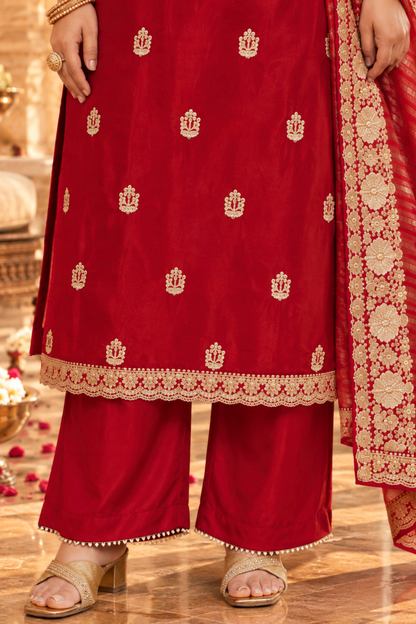 Aarisha Red Suit Set With Zari Embroidery