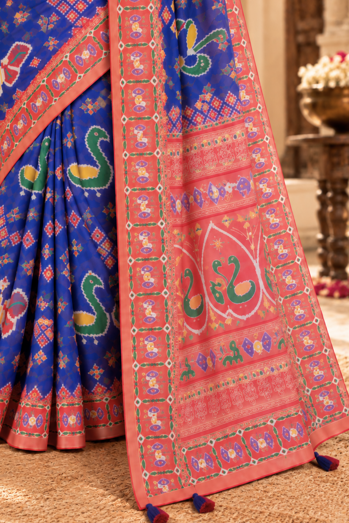 Aarohi Printed Saree With 1.5 Mtr Blouse Piece