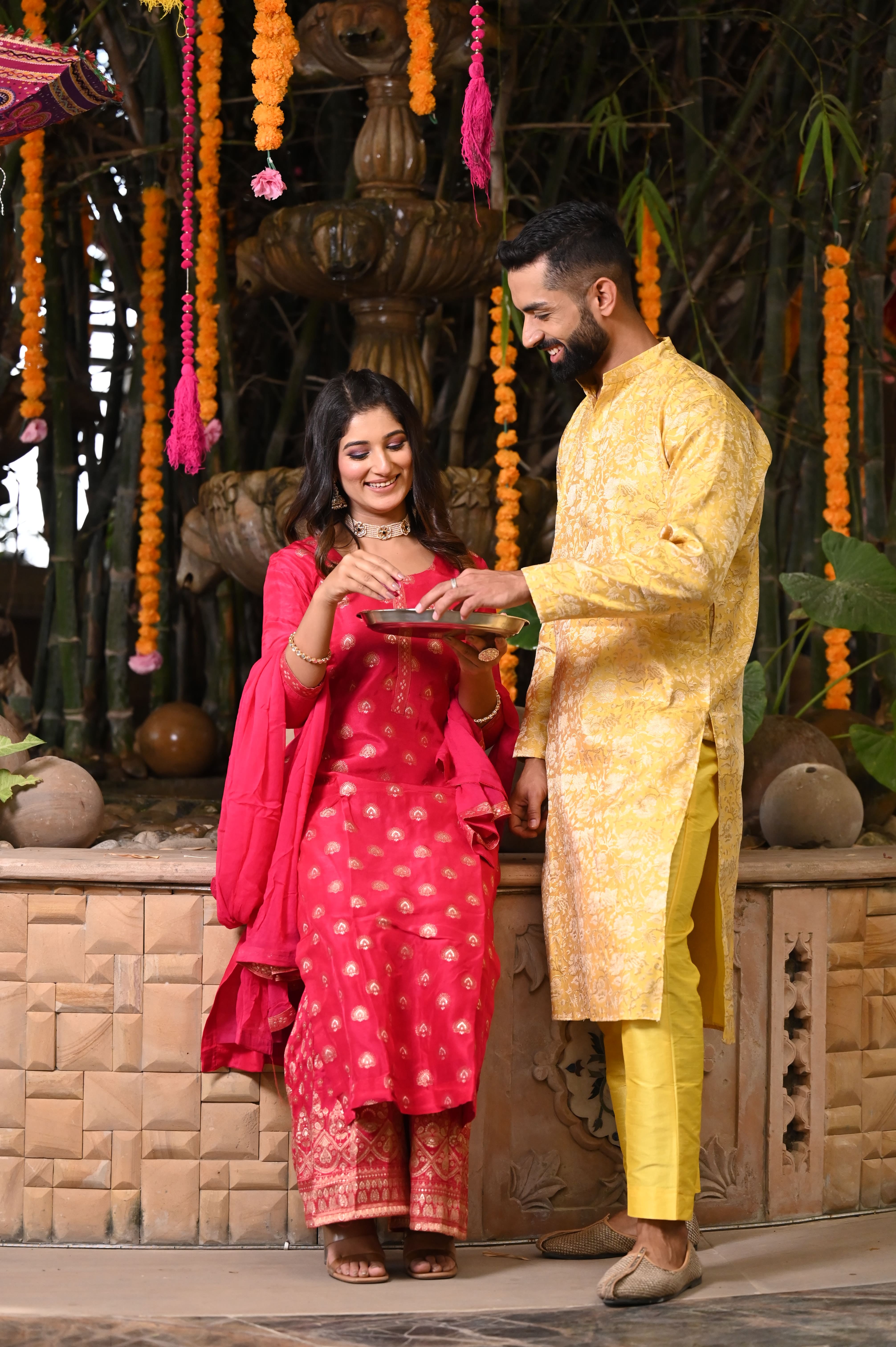 Couple Wedding Outfit Ideas | Colour Coordinated | Coordinated Outfit |  Indian wedding reception outfits, Engagement dress for bride, Bride reception  dresses
