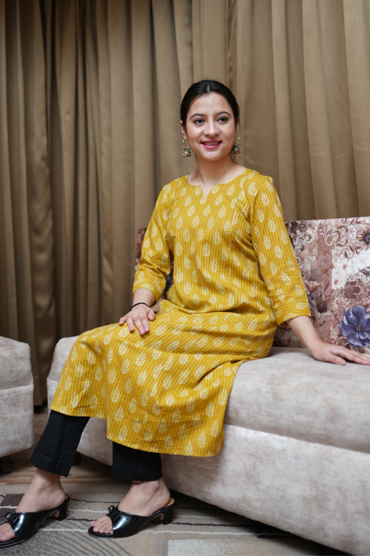 Buy Plus Size ​Mustard Yellow Ikat Cotton Kurta At Apella | Sizes XS to 10 XL | India | Free Delivery | Customized