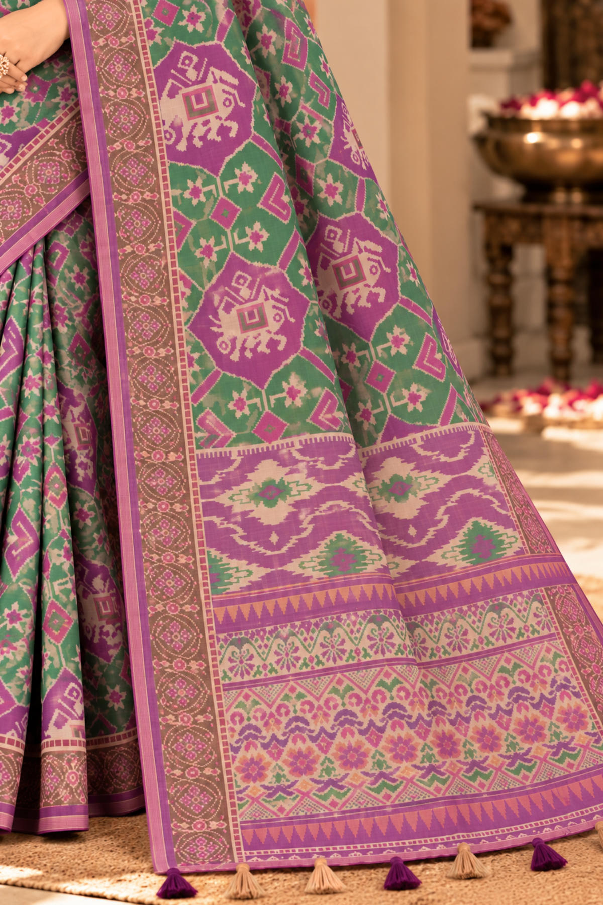 Devika Printed Saree With 1.5 Mtr Blouse Piece