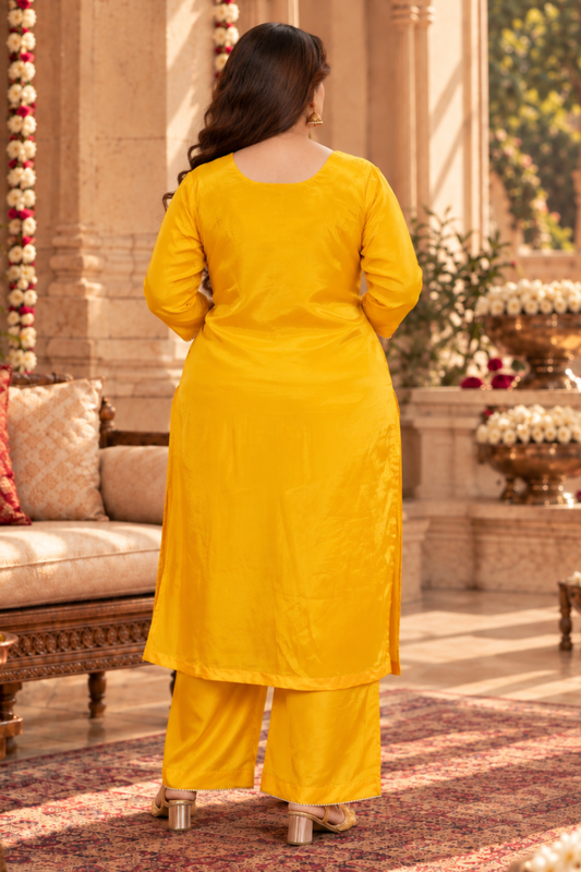 Divisha Yellow Suit Set With Zari Embroidery