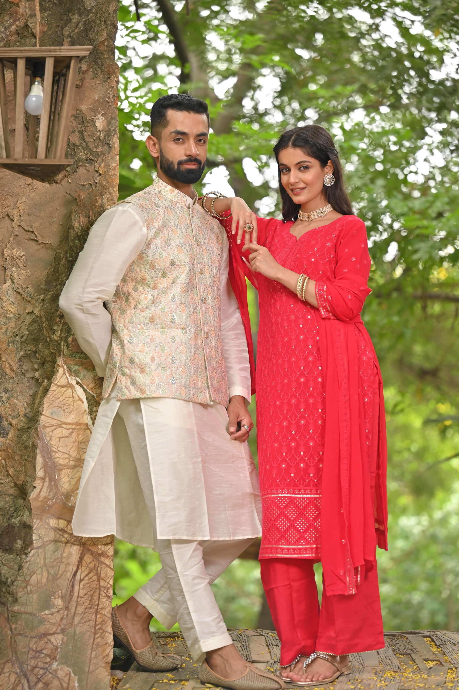 Wedding Outfits For Couples 