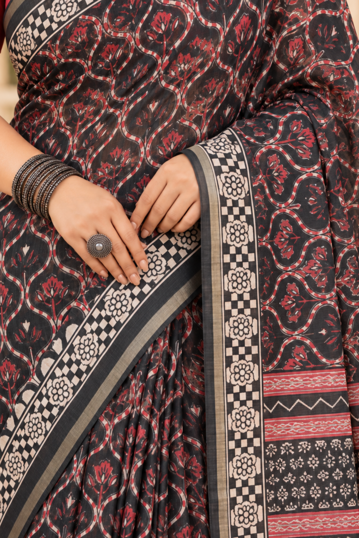Kavya Printed Saree With 1.5 Mtr Blouse Piece
