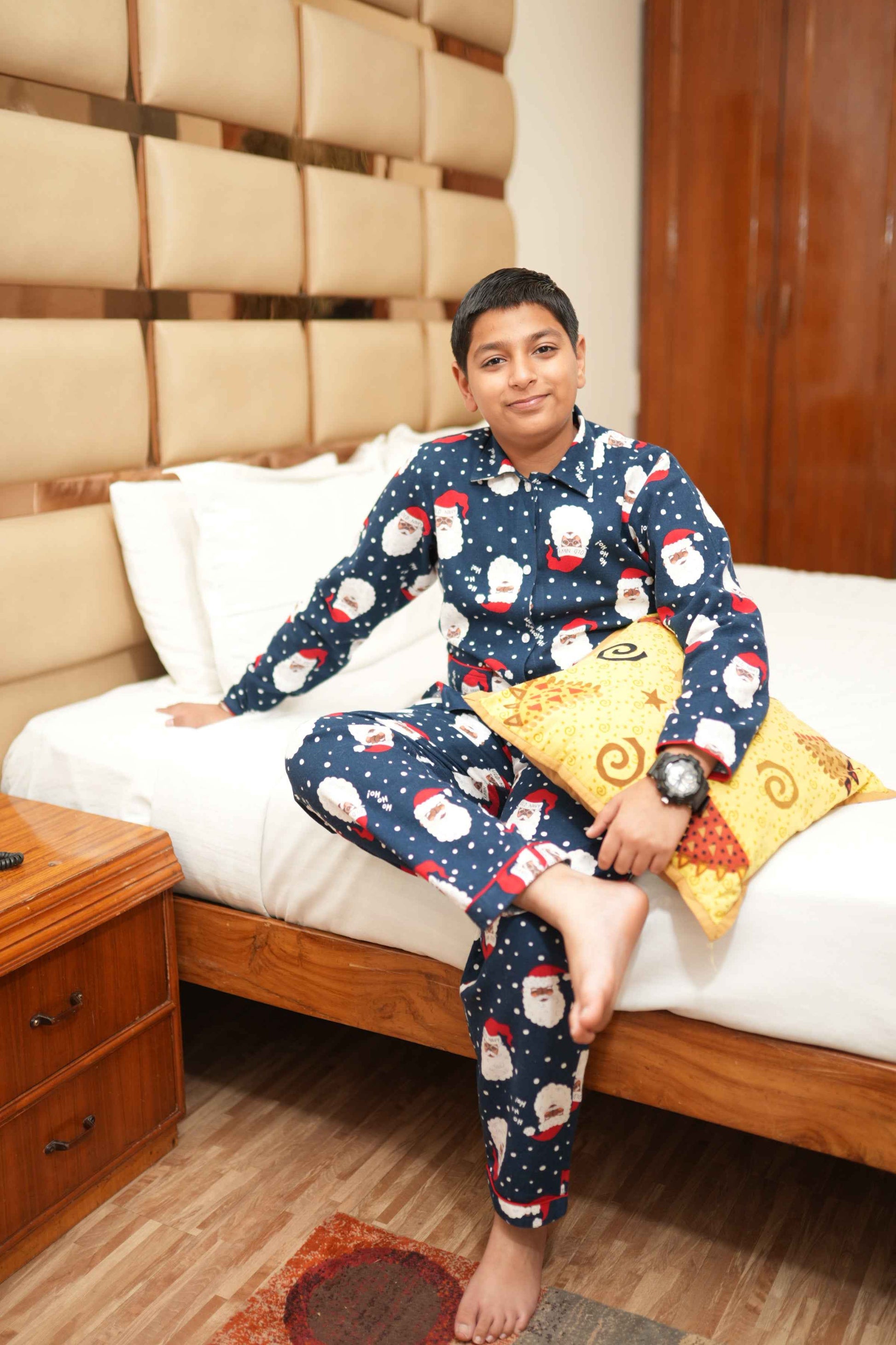 Frosty Santa Woollen Night Suit