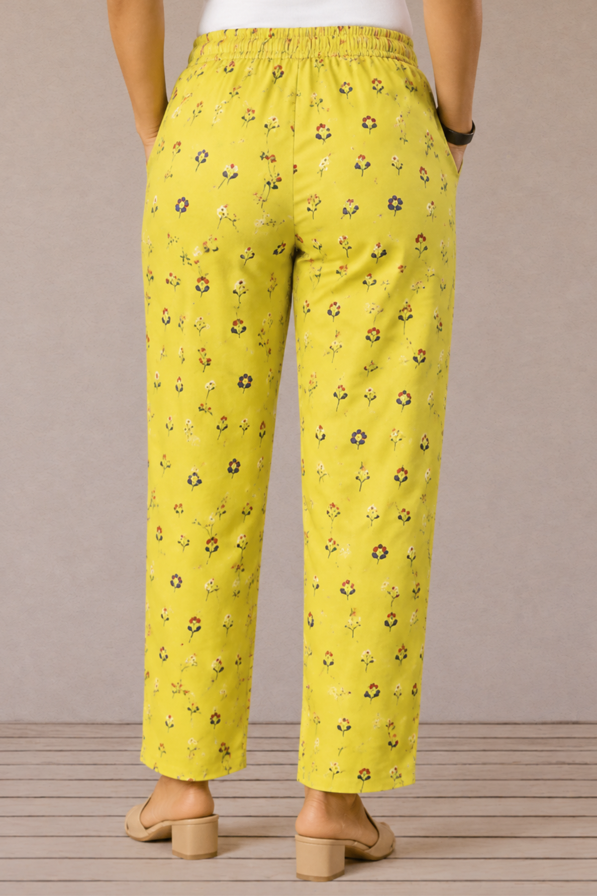 Lemon Printed Lycra Pant