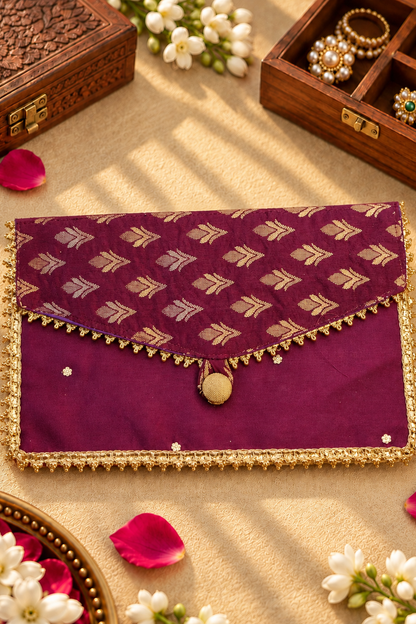 Majestic Wine Handcrafted Shagun Envelope
