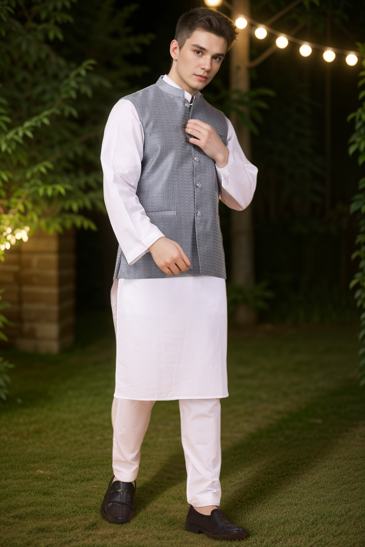 Buy Plus Size ​Silken Brocade Kurta Vasket Set At Apella | Sizes XS to 10 XL | India | Free Delivery | Customized