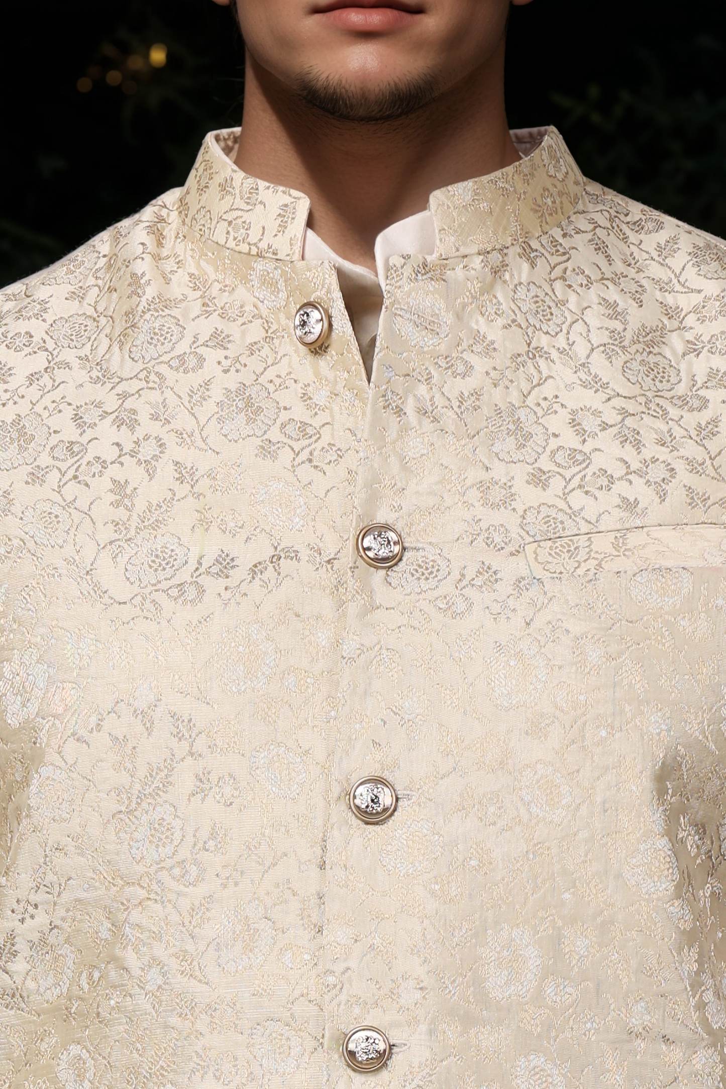 Ivory Glimmer Brocade Vasket Set