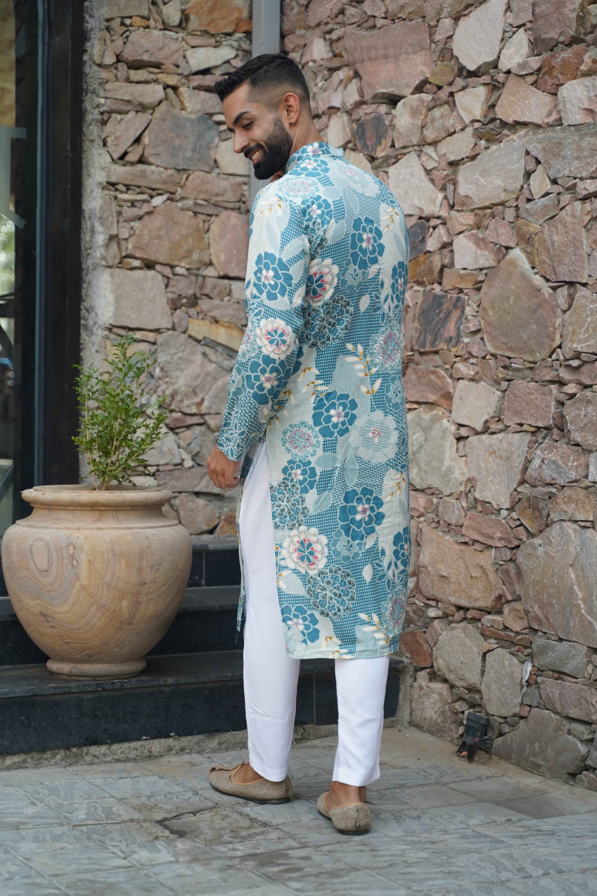 Buy Plus Size ​Subtle Elegance Foiled Kurta At Apella | Sizes XS to 10 XL | India | Free Delivery | Customized