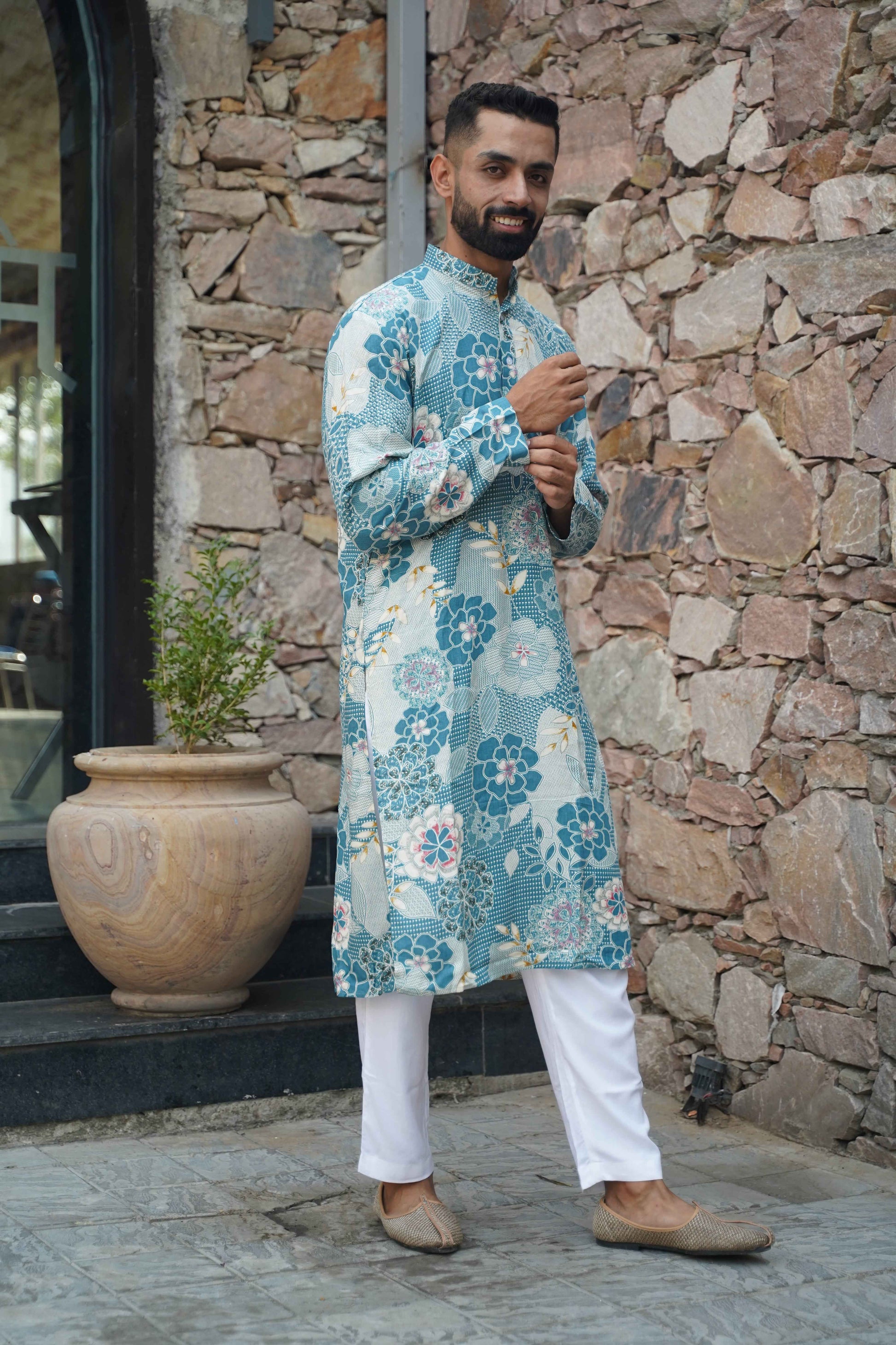 Buy Plus Size ​Subtle Elegance Foiled Kurta At Apella | Sizes XS to 10 XL | India | Free Delivery | Customized