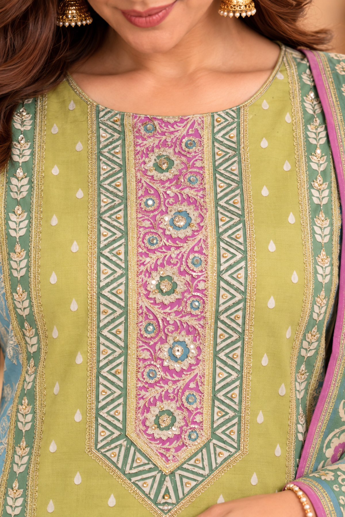 Nilofer Karachi Muslin Suit with Aari Work