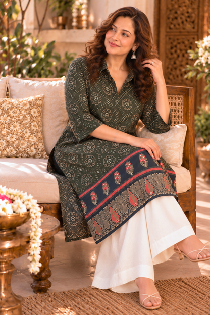 Wild Olivia Printed Kurta With Foil Print