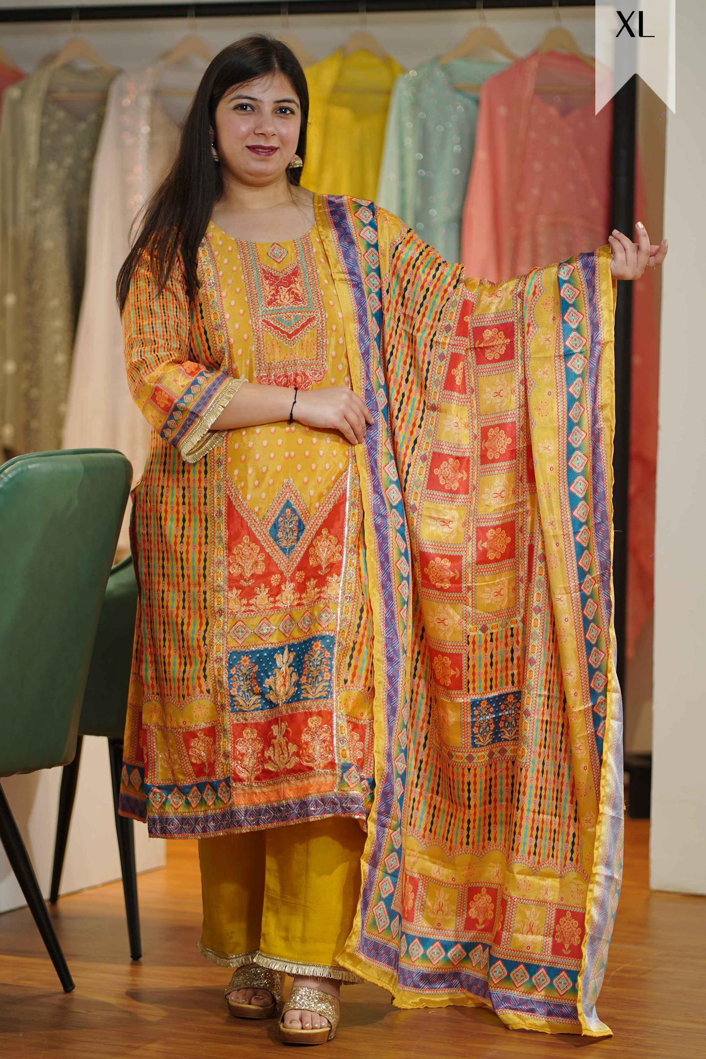 Sunehri Utsav Karachi Suit Set