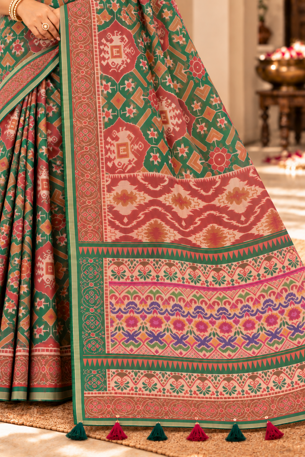Shloka Printed Saree With 1.5 Mtr Blouse Piece