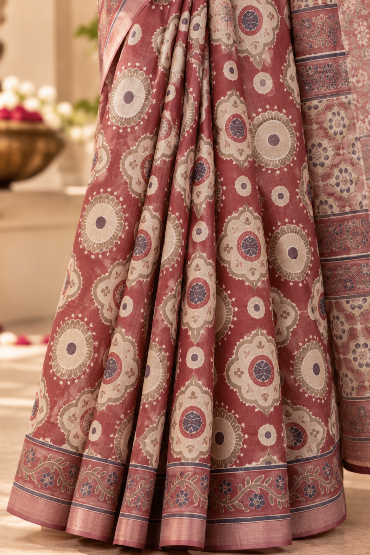 Vedika Printed Saree With 1.5 Mtr Blouse Piece