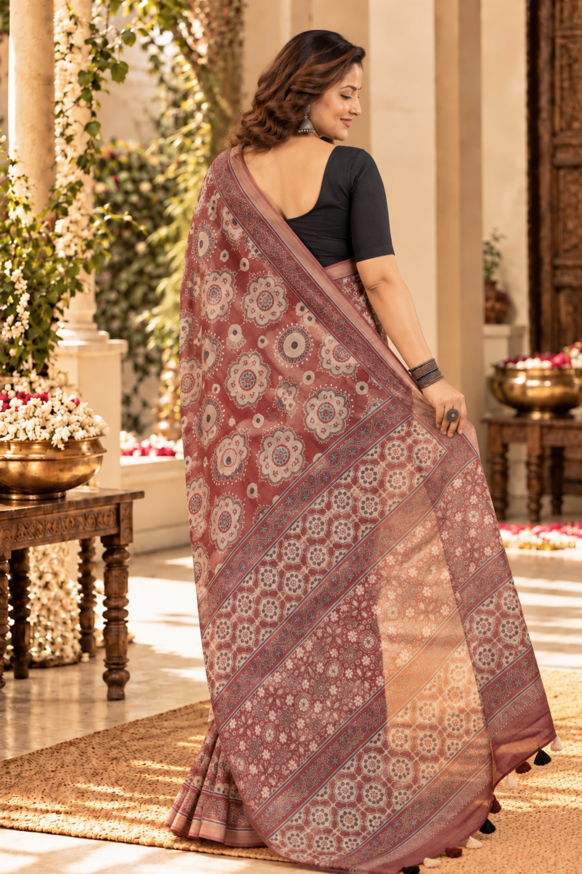 Vedika Printed Saree With 1.5 Mtr Blouse Piece