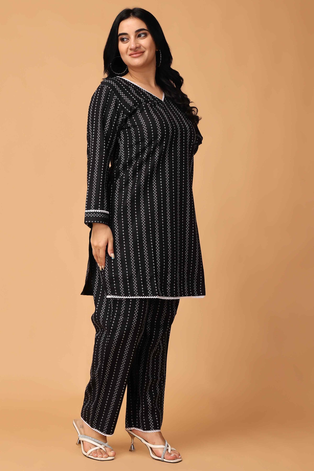 Buy Plus Size ​Cosmic Firelight Woollen Co-ord Set At Apella | Sizes XS to 10 XL | India | Free Delivery | Customized