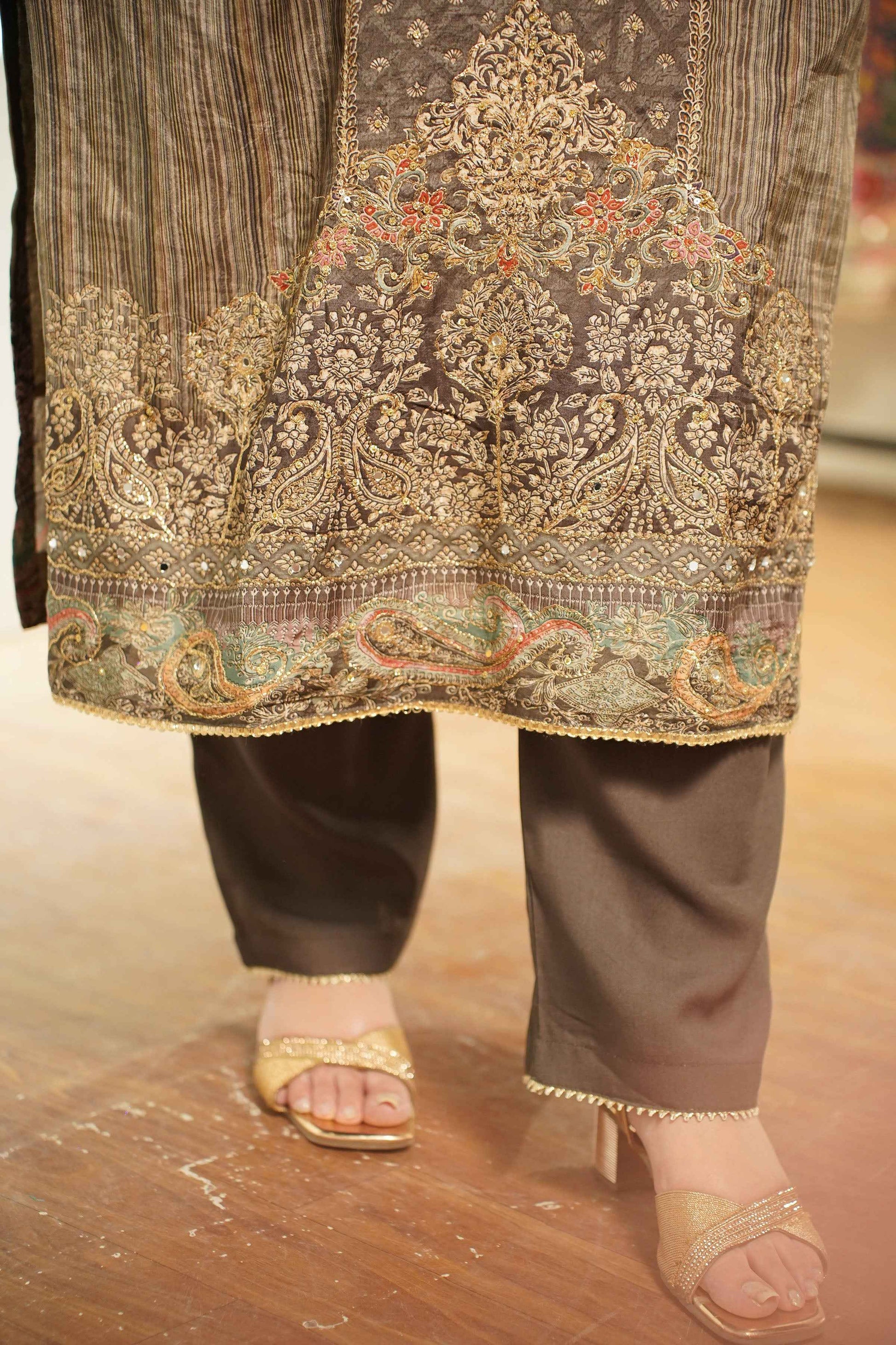 Zarqaa Karachi Muslin Suit with Aari Work