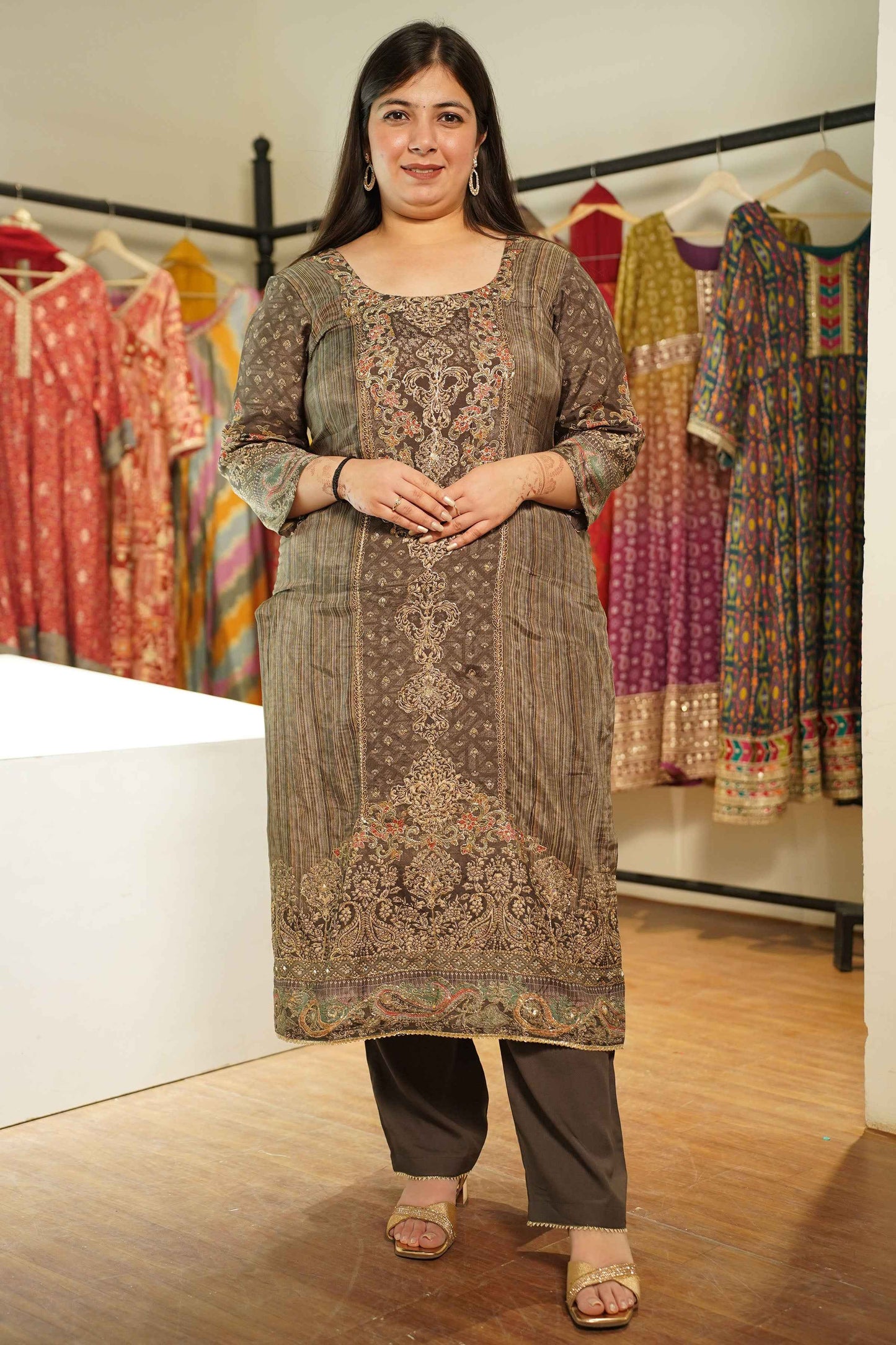 Zarqaa Karachi Muslin Suit with Aari Work