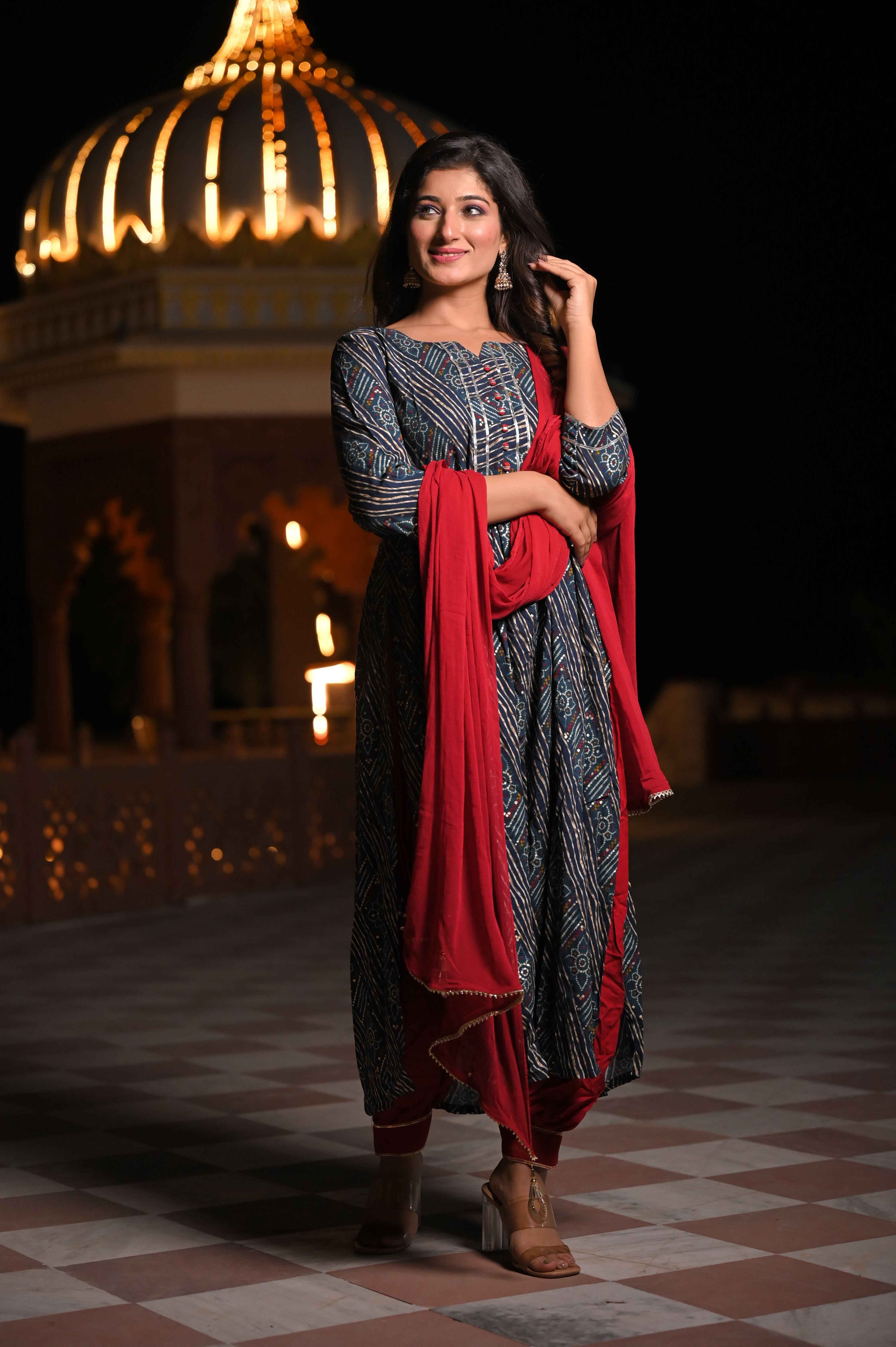 Women Chiku Rayon Kurta Set With Dupatta Embroidery Work main image 0
