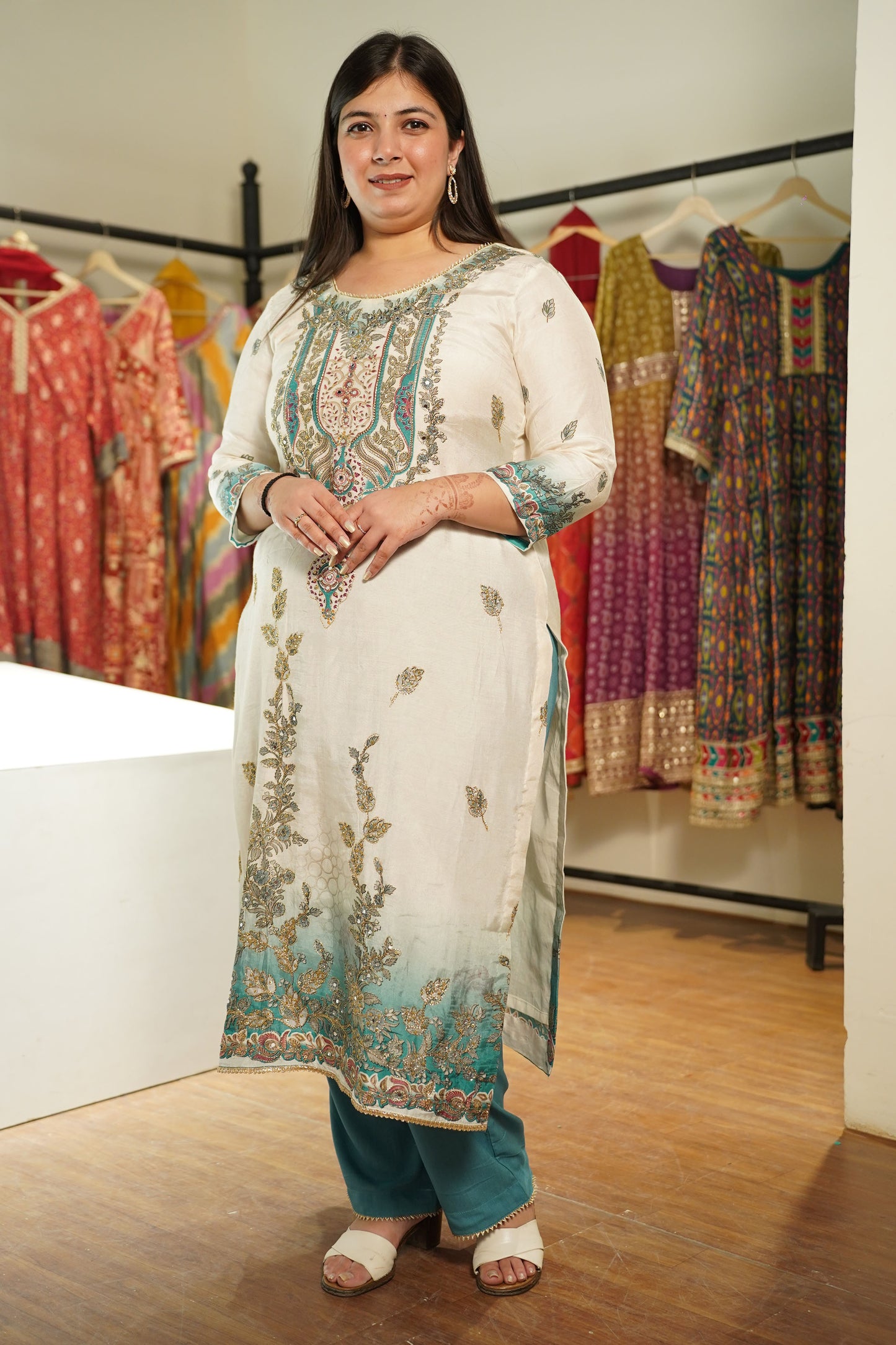 Firozah Ombré Muslin with Aari Work