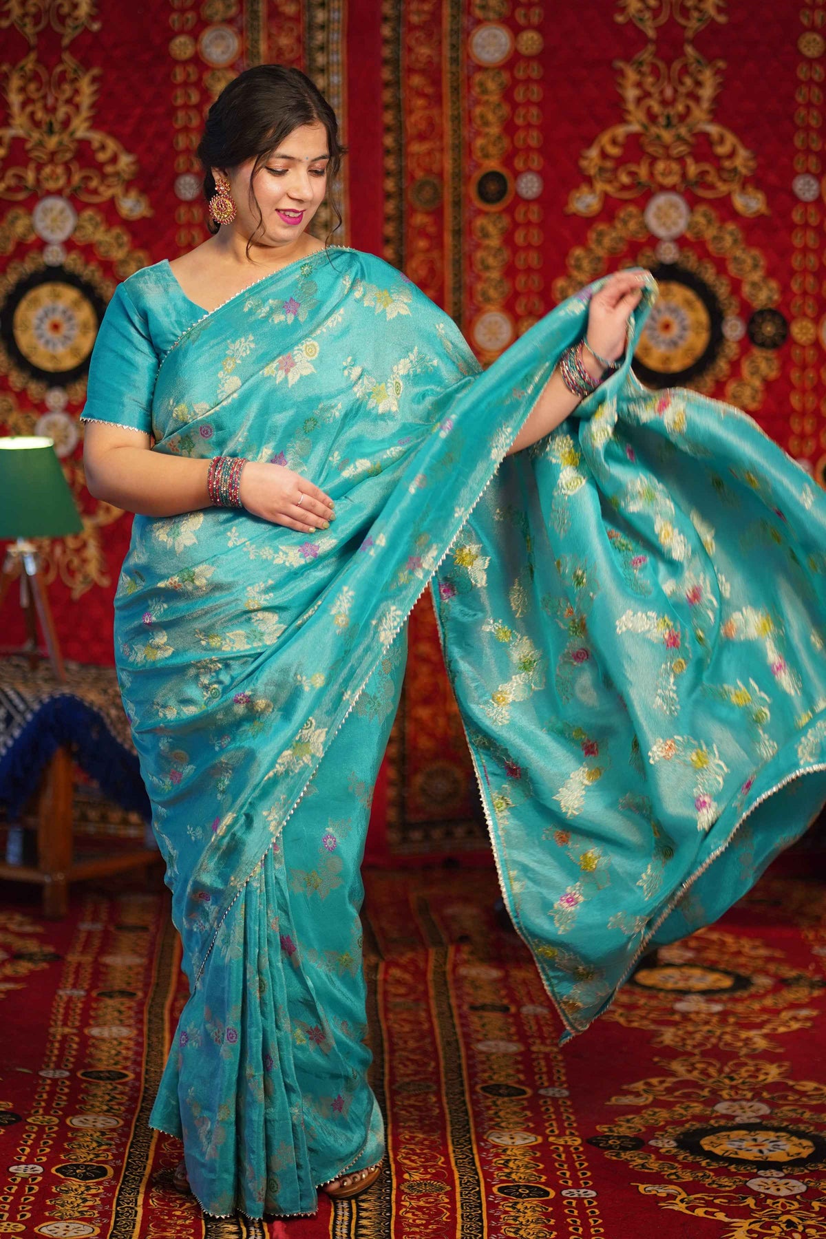 Neeli Dhwani Woven Tissue Saree