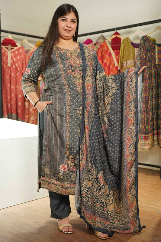 Lailah Karachi Muslin Suit with Aari Work